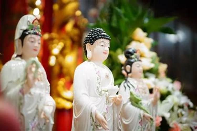 寒衣节寺院牌位祭祀