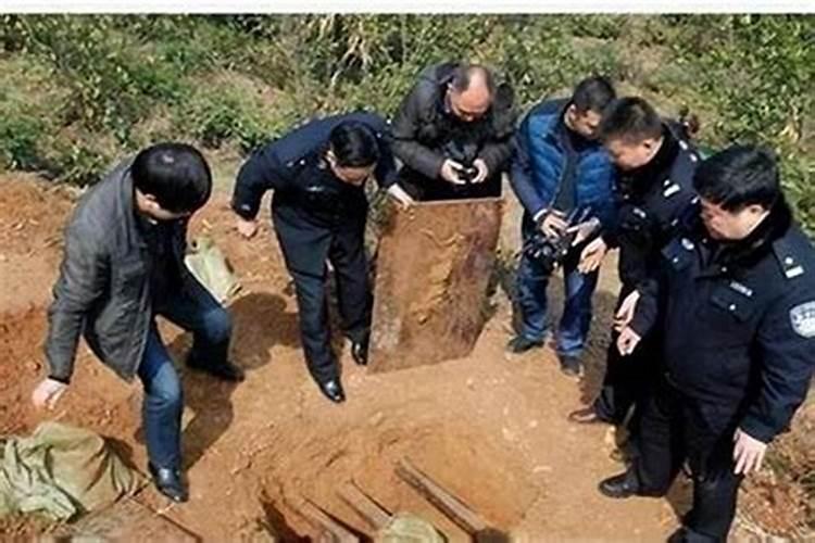 梦见别人盗墓预示什么？