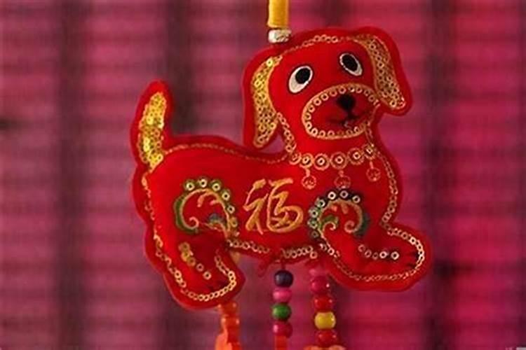 82年属狗女人2026年运势如何？