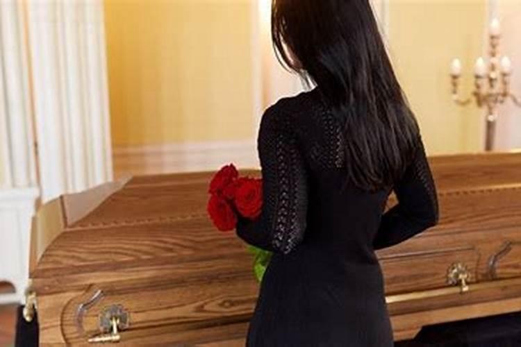 梦见舅舅家办丧事是什么意思啊？