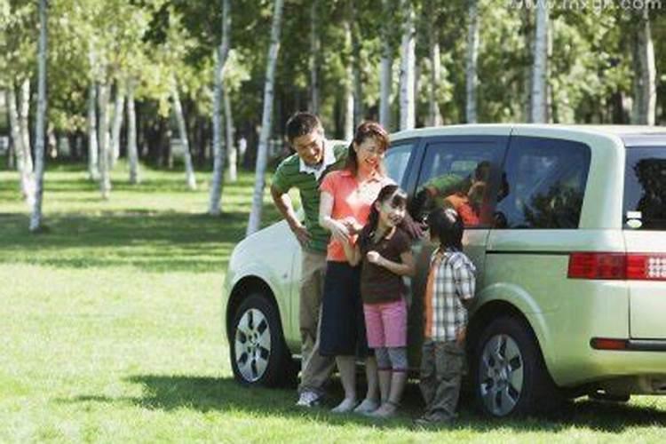 梦见儿子自己跑出去玩