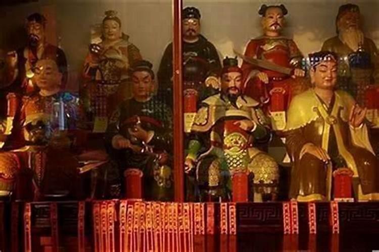 犯太岁买什么化解？