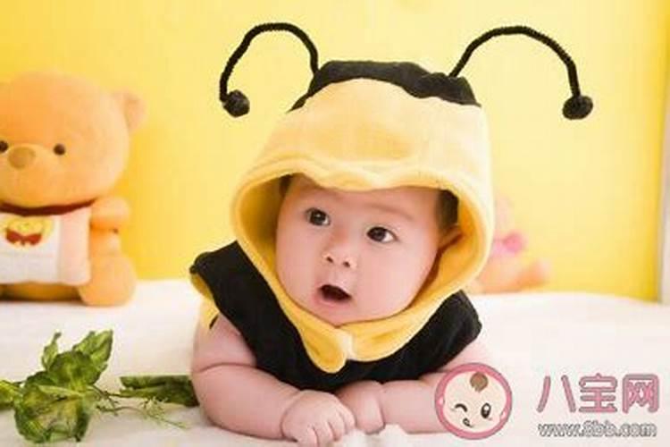 宝宝八月十五出生