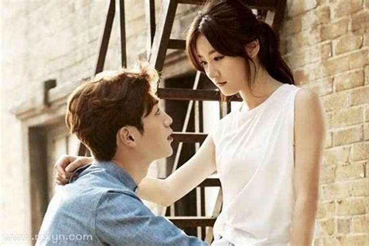 梦见前男友来找我复合什么意思？