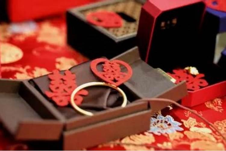 如何选订婚的日子？