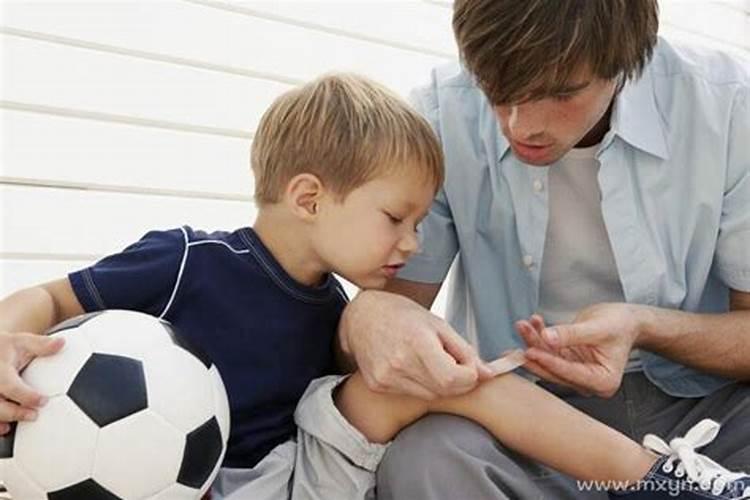 梦到儿子受伤是什么意思？