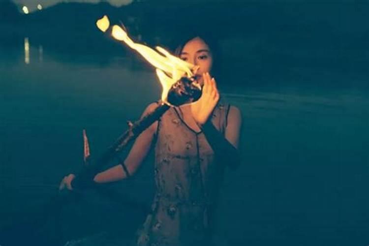 梦见和异性发关系说明什么？