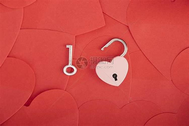 qq七夕节锁爱在哪？