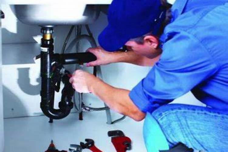 梦到水管漏水什么意思？