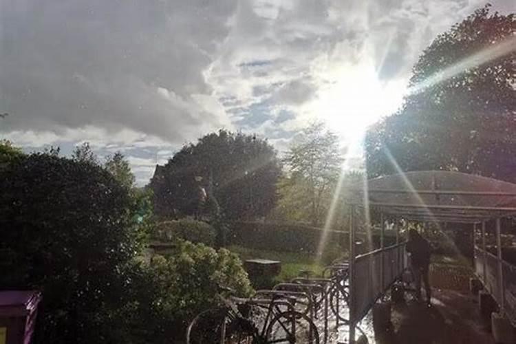 梦到下雨马上晴天了什么意思？