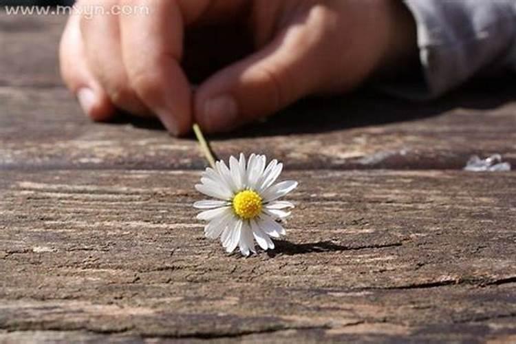 梦到有人办白事是啥意思？