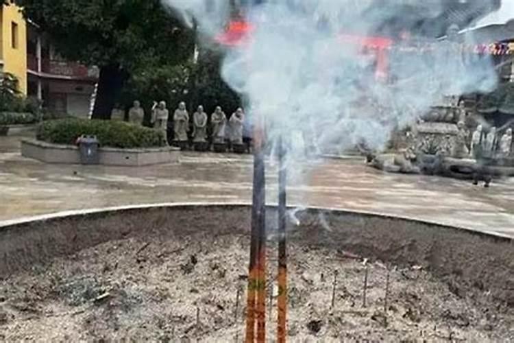 烧太岁包要上香吗？