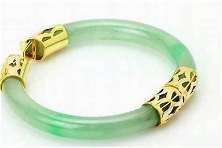 什么生肖不能戴银手镯和金？