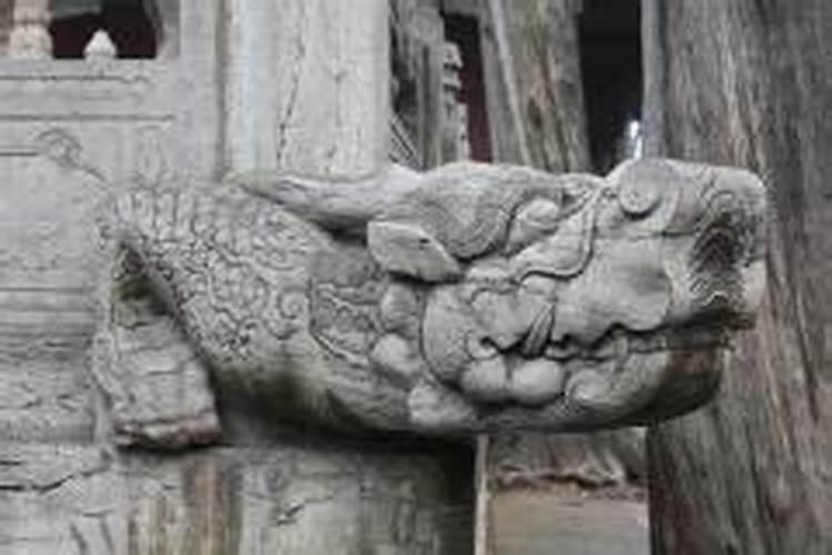 梦见龙吃龙头是什么意思？