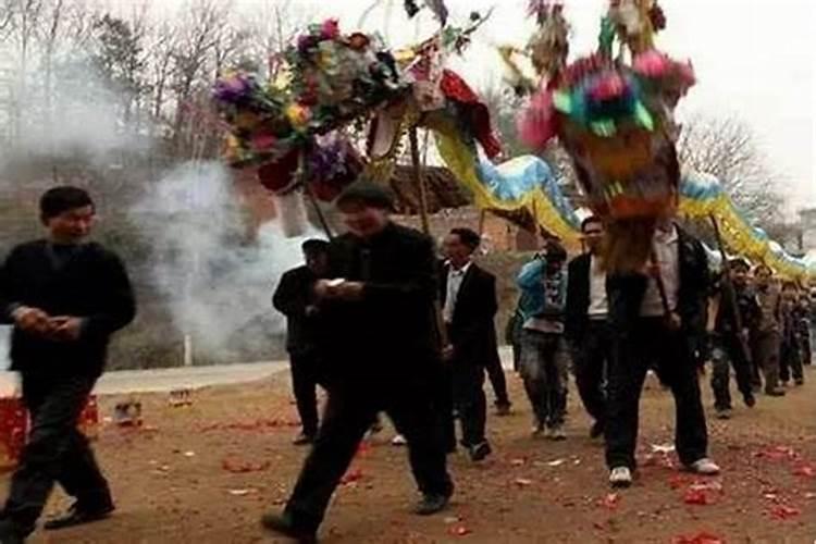 正月十五哪些人要上坟烧纸？