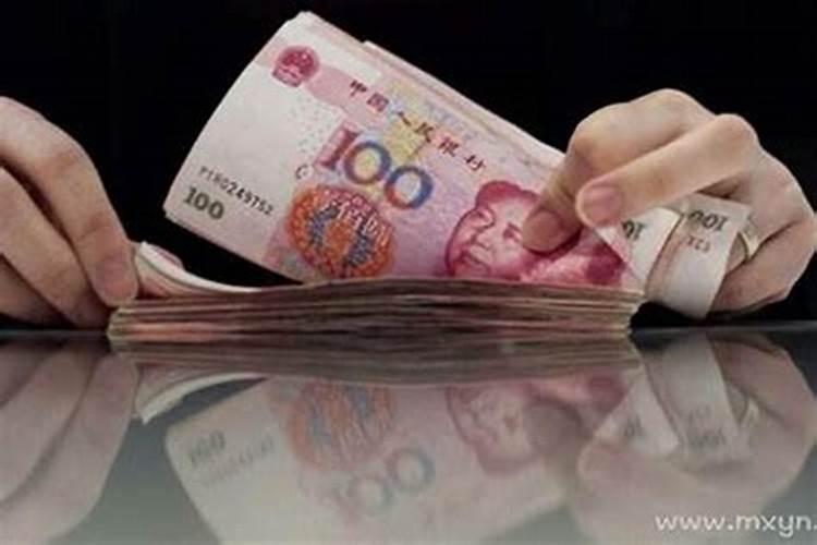 梦到朋友叫我还钱是什么意思？