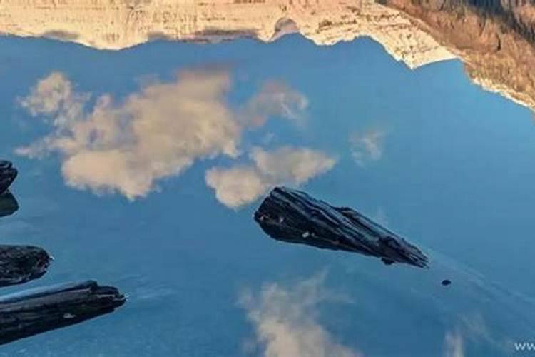 梦见死人活了又死了预示什么？