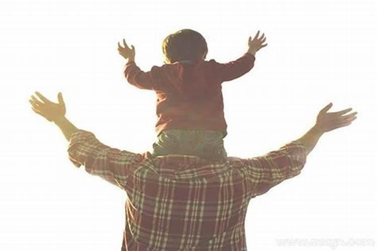 梦见死去的爸爸活了是什么意思？