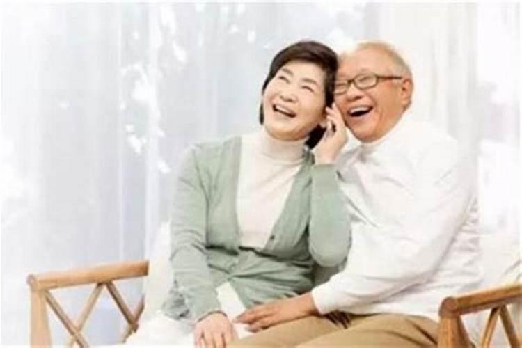 梦见前妻死去的父亲与我说话