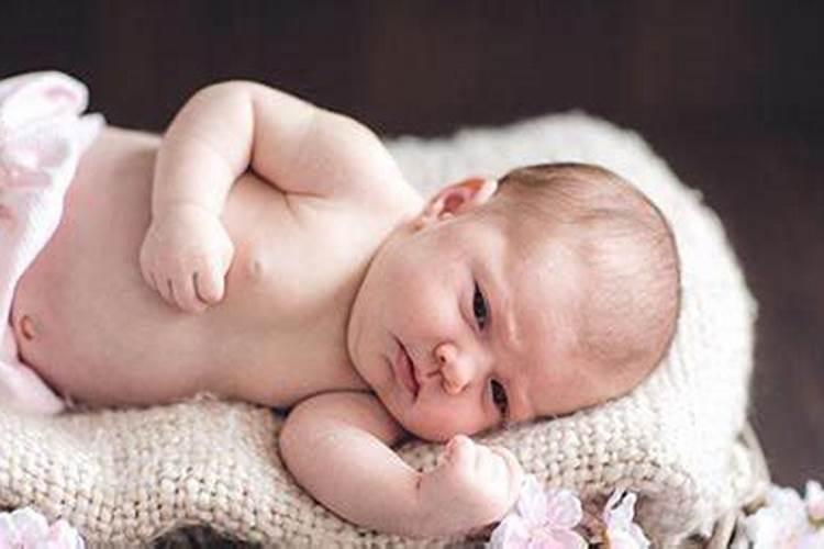 梦见七个月孕妇生孩子什么意思？