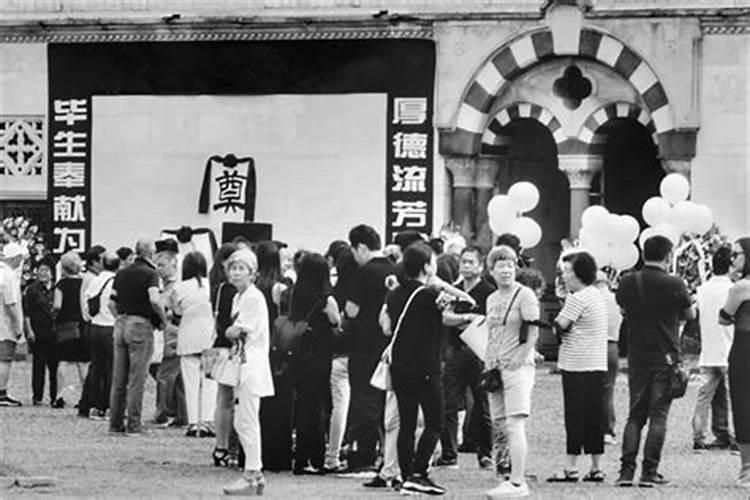 梦见大伯去世办丧事