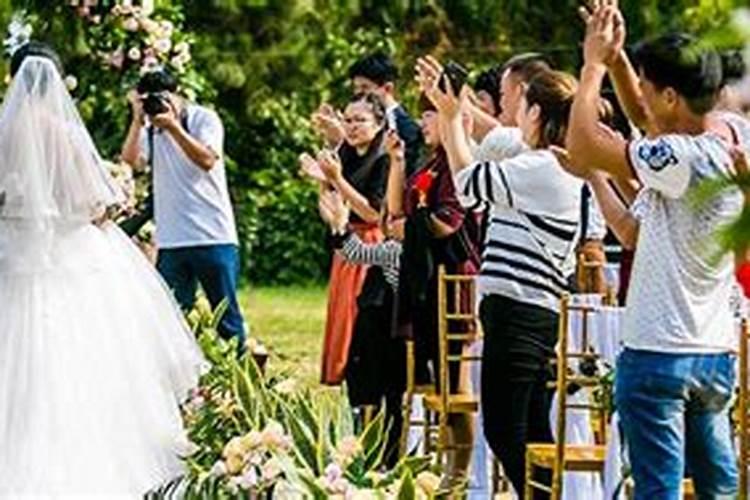 梦见和娘家去参加婚礼是什么意思？