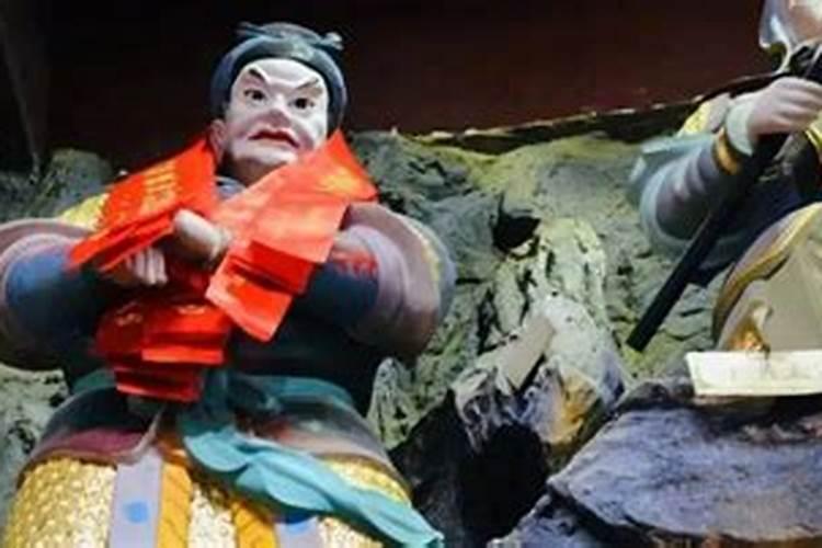 今年犯太岁哪天拜神好？