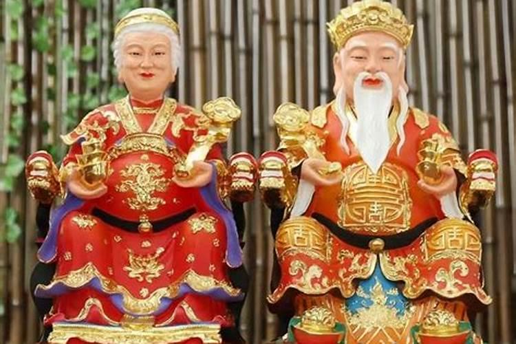 2026女士犯太岁佩戴什么好运？