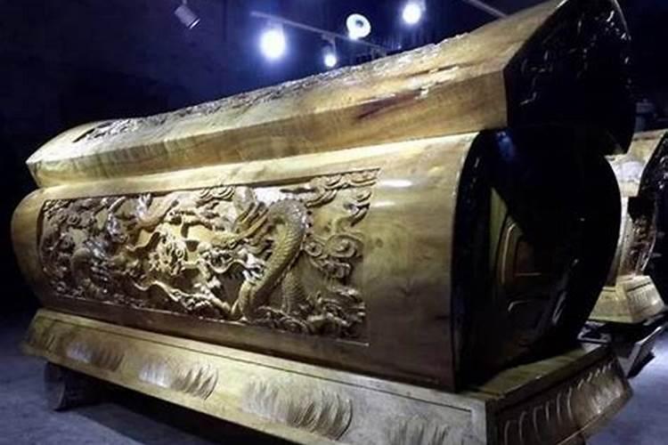 梦到有棺材是怎么回事？