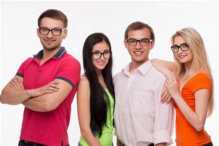 梦见死去的人还有马什么意思？