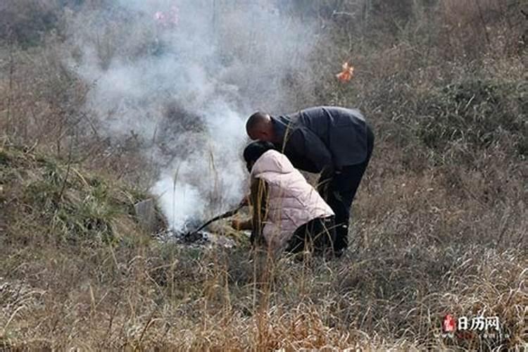 县里十月初一能上坟吗？