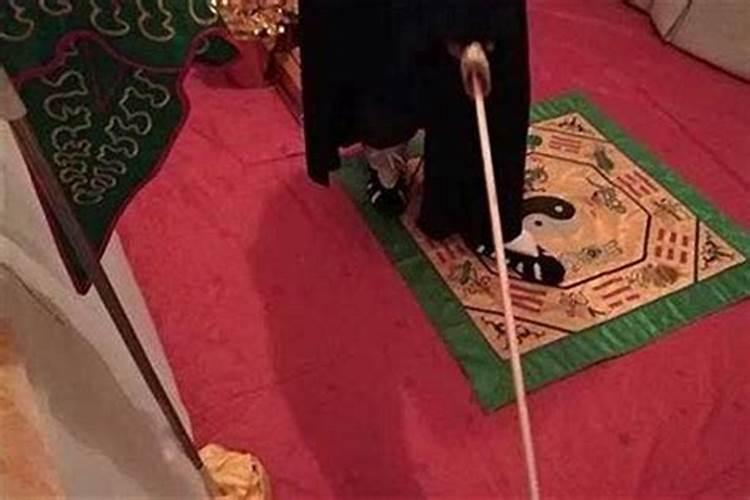 找什么样的师傅还阴债？