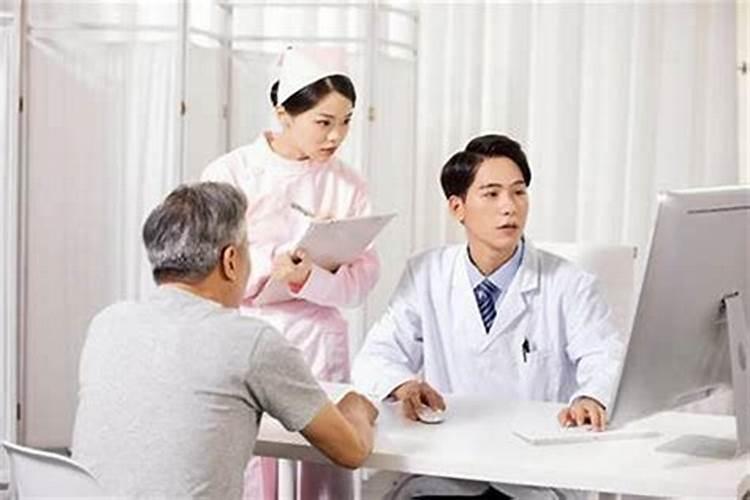 梦到自己去看病人是什么意思？