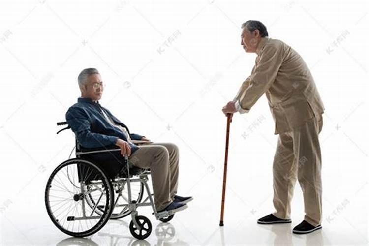 梦见老人快不行在喷屎