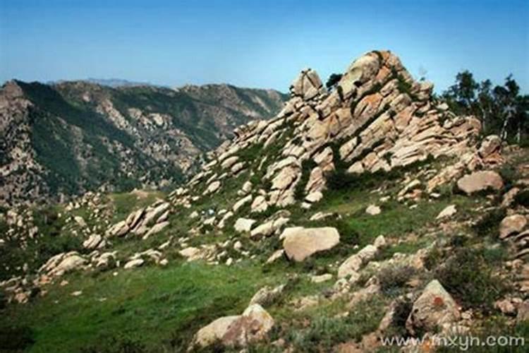 离异者梦见两条山路