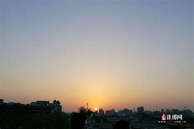 冬至节下午几点天黑？