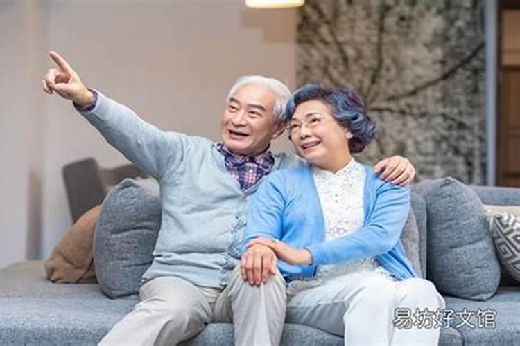 梦见还活着的老人死了什么意思？