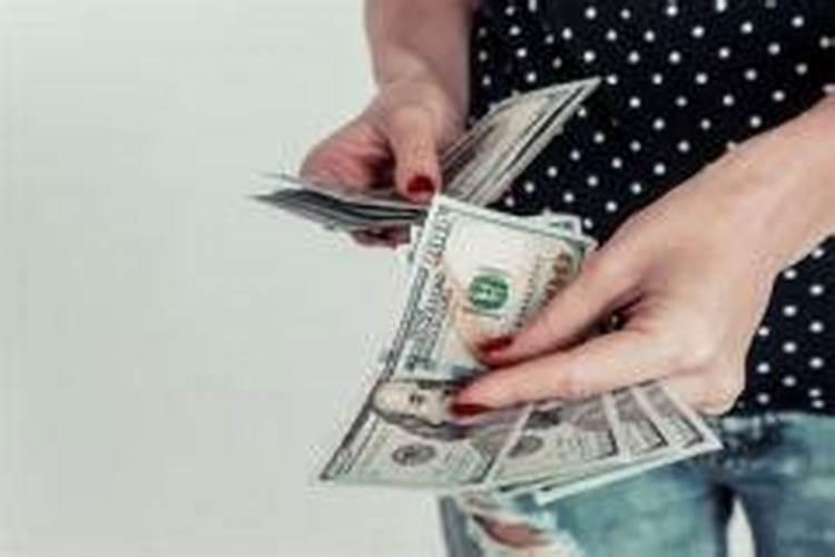 梦见表弟来找自己借钱什么意思？