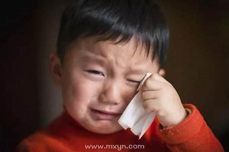 梦见儿子小时候在哭是什么意思？