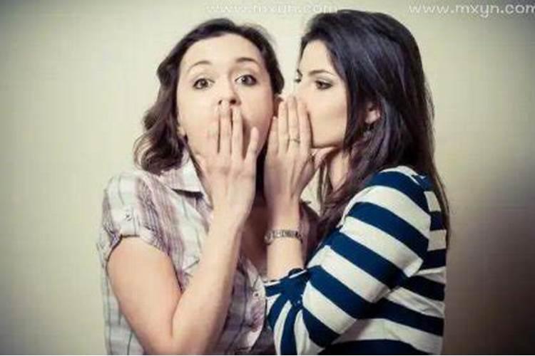 梦见熟人说自己坏话是什么预兆呢？