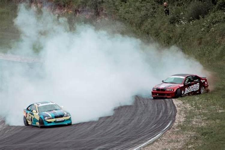 梦见车辆失控是什么意思周公解梦？