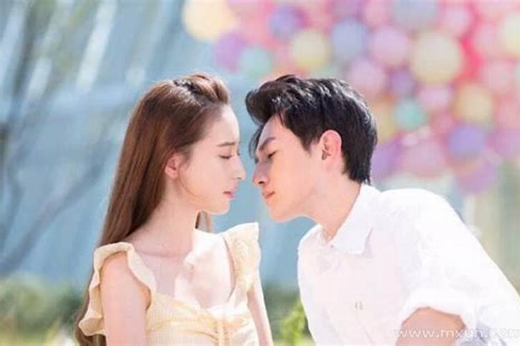 梦见情人和他老婆还有我抱男孩