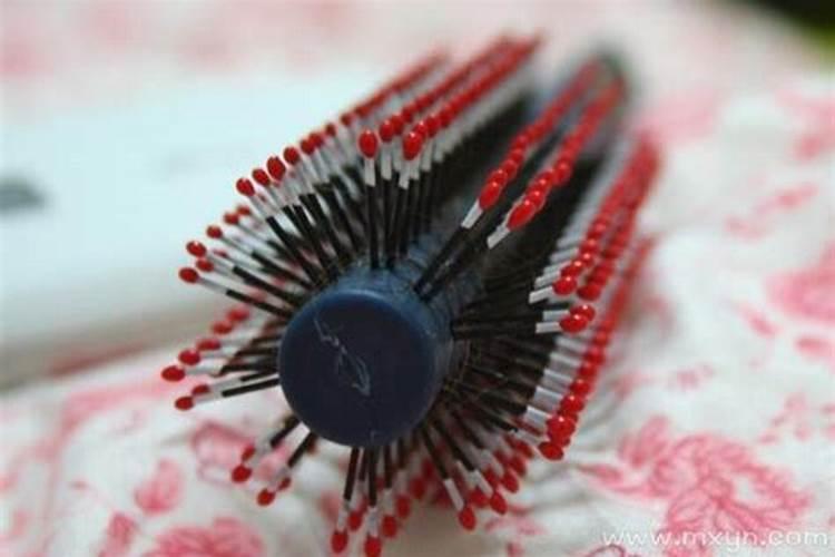 梦到梳子是什么意思？