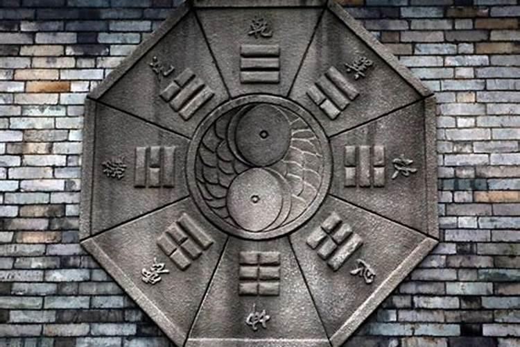 生辰八字哪个更重要？