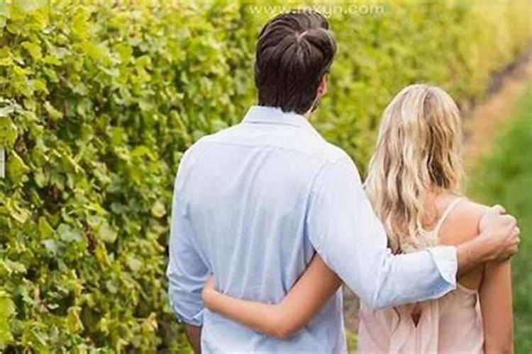 梦见陌生的异性对我很好