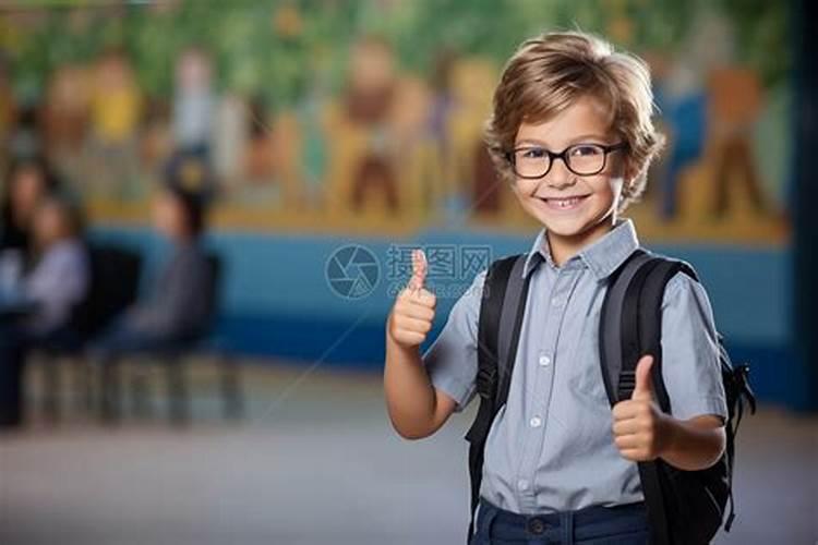 梦到学校上学的情景