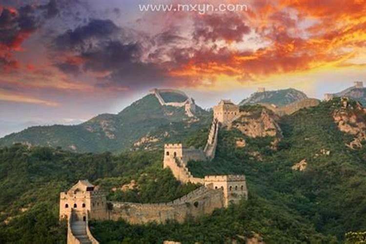 梦见长城在眼前什么意思？