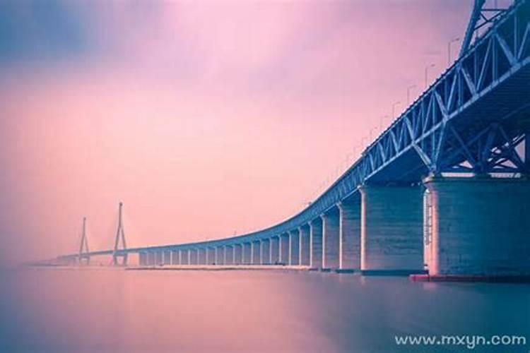 梦见大桥是什么意思？