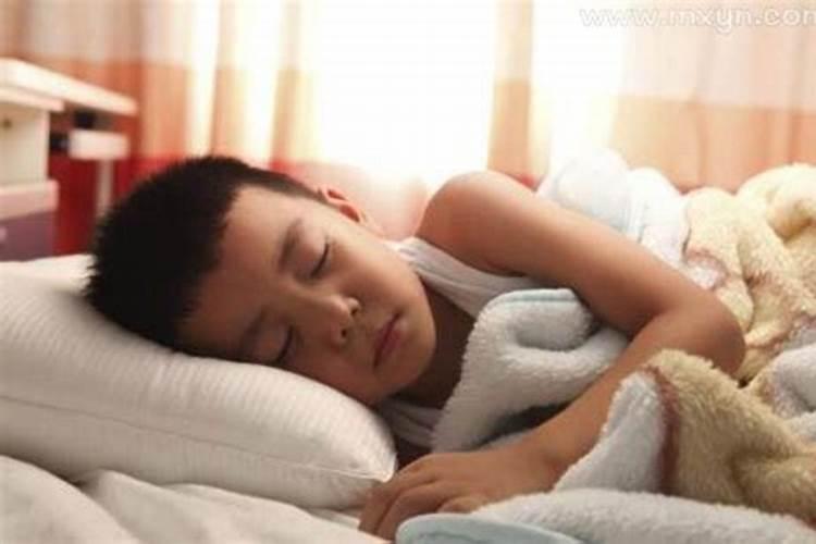 梦见老板娘和自己睡觉