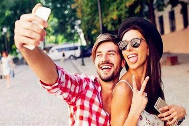 梦见前女友怀孕但仍然深爱着自己